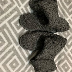 BUTTON UP CARDY UGG BOOTS